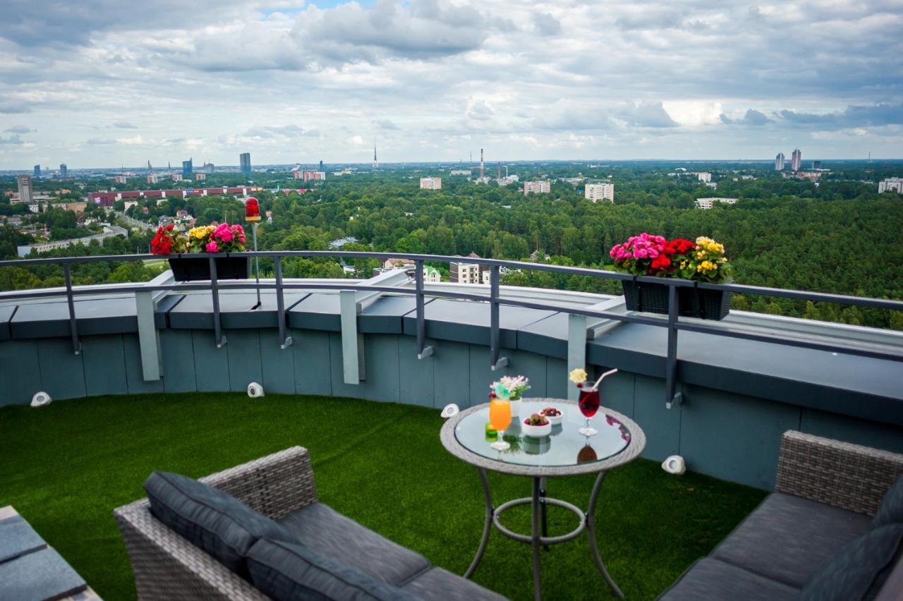 Skyhouse Riga Amazing Penthouse And Spa Exterior photo