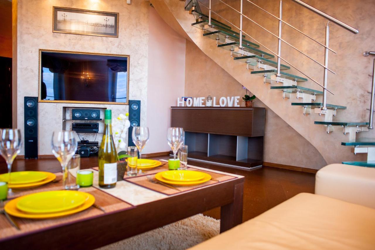 Skyhouse Riga Amazing Penthouse And Spa Exterior photo